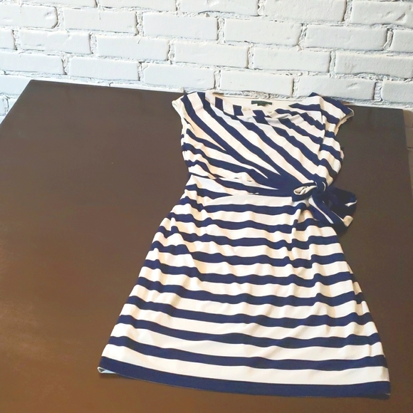Navy and white striped size 14 ralph lauren dress with wrap tie and rouching - Picture 3 of 3